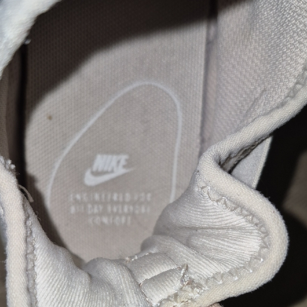Air Huarche By Nike Women's Sneakers - Picture 6 of 9
